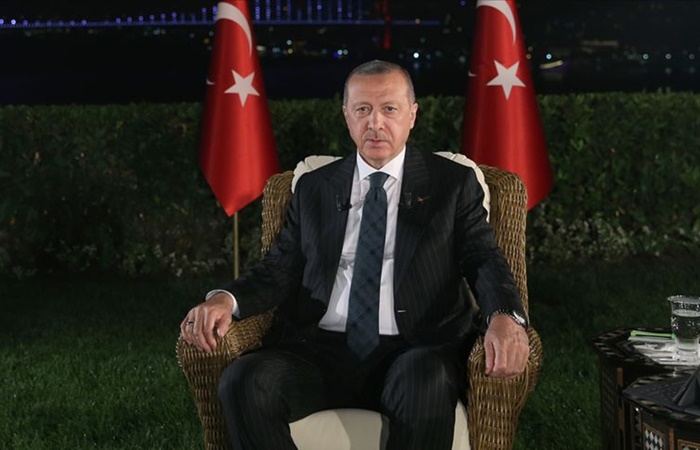 Erdoğan Cezası belli bir süreyi aşarsa başkanlığı düşecektir