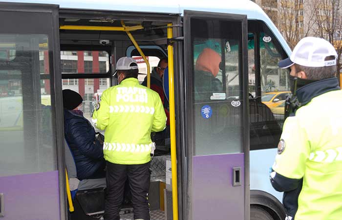 İstanbul'da toplu taşıma araçlarında koronavirüs denetimi